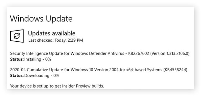 Ventana emergente de Windows Update que muestra la descarga e instalación de la actualización de un programa.