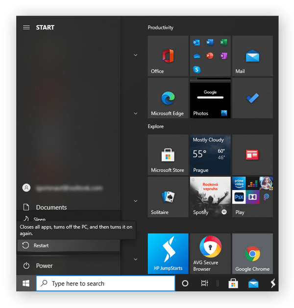 Highlighting the Restart option in the Windows 10 Start Menu