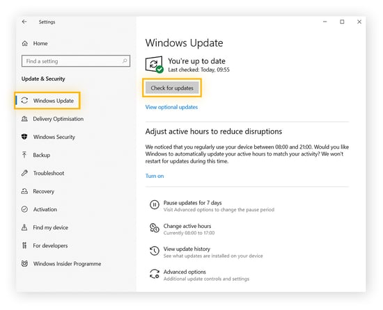 Comprobación de las actualizaciones de Windows para resolver el error de controlador no disponible.